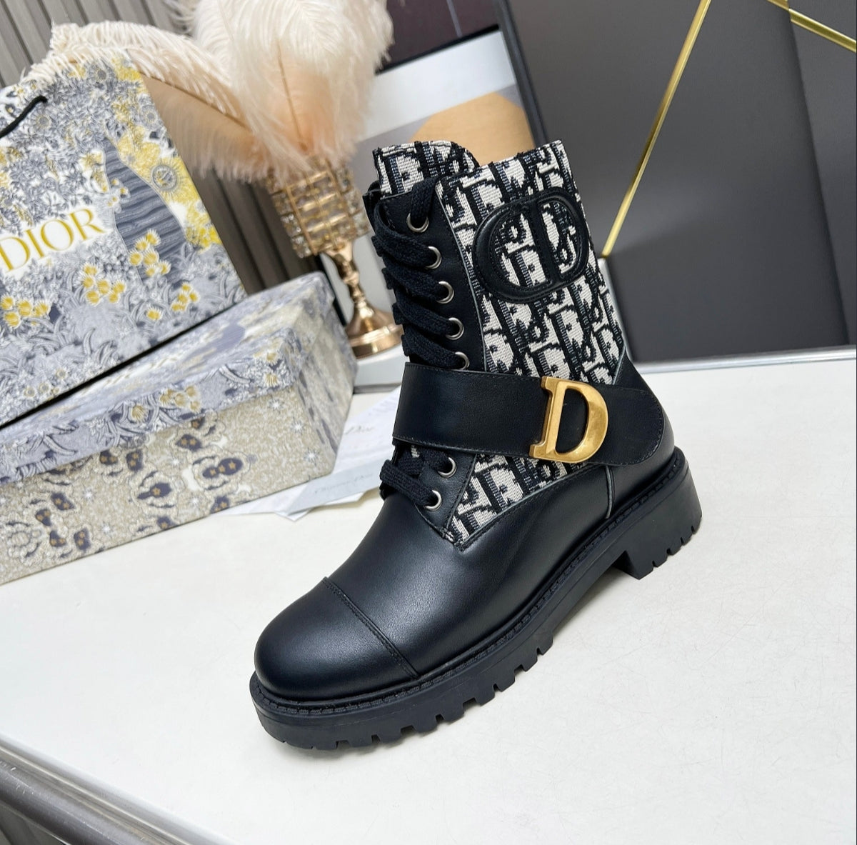 DIOR OBLIQUE LACE-UP COMBAT BOOTS – BLACK / BEIGE / GOLD