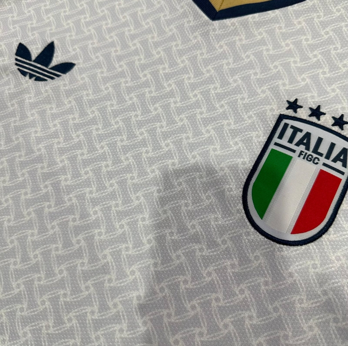 Camiseta de la primera equipación de Italia 26/27