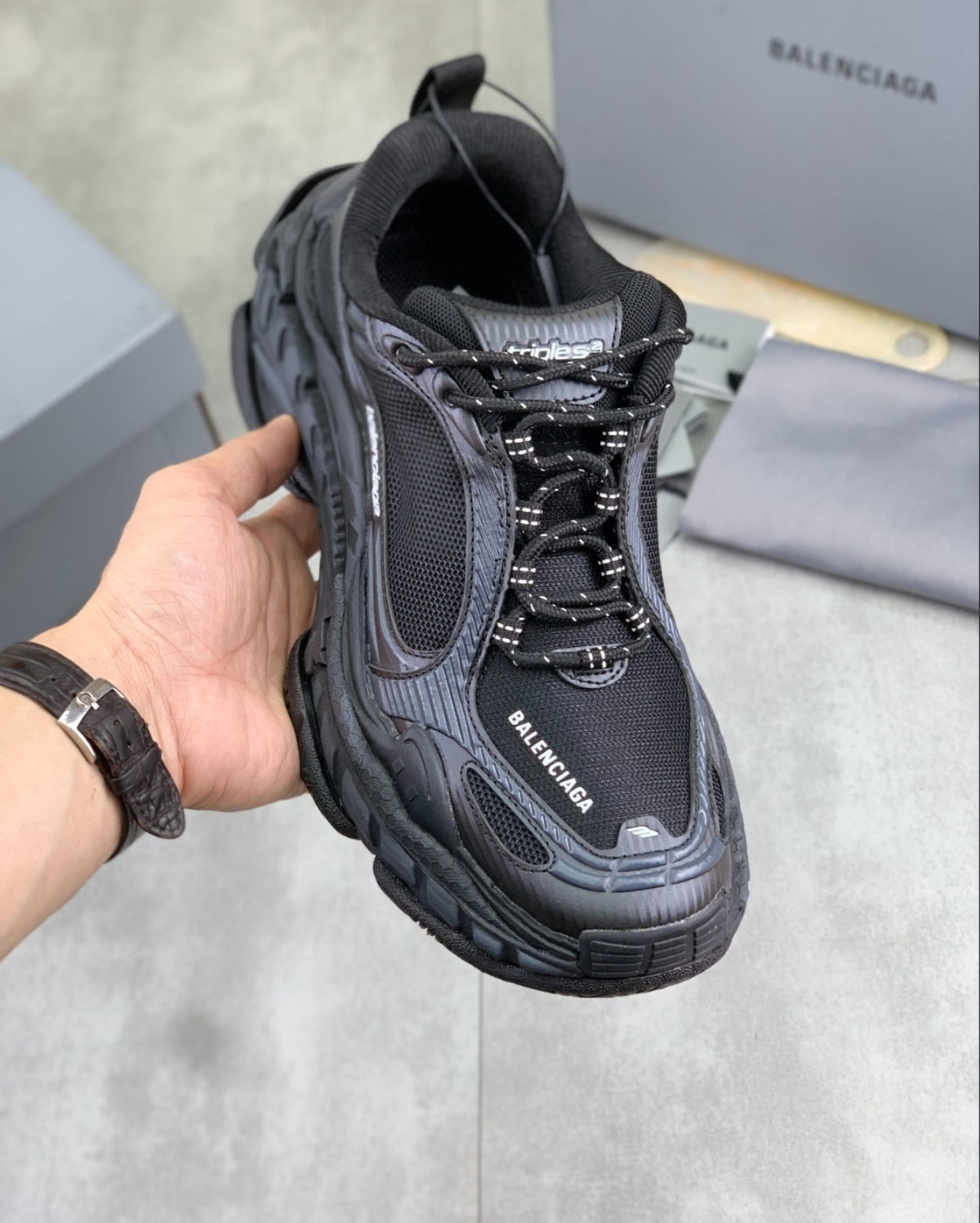 Balenciaga 3XL – Black