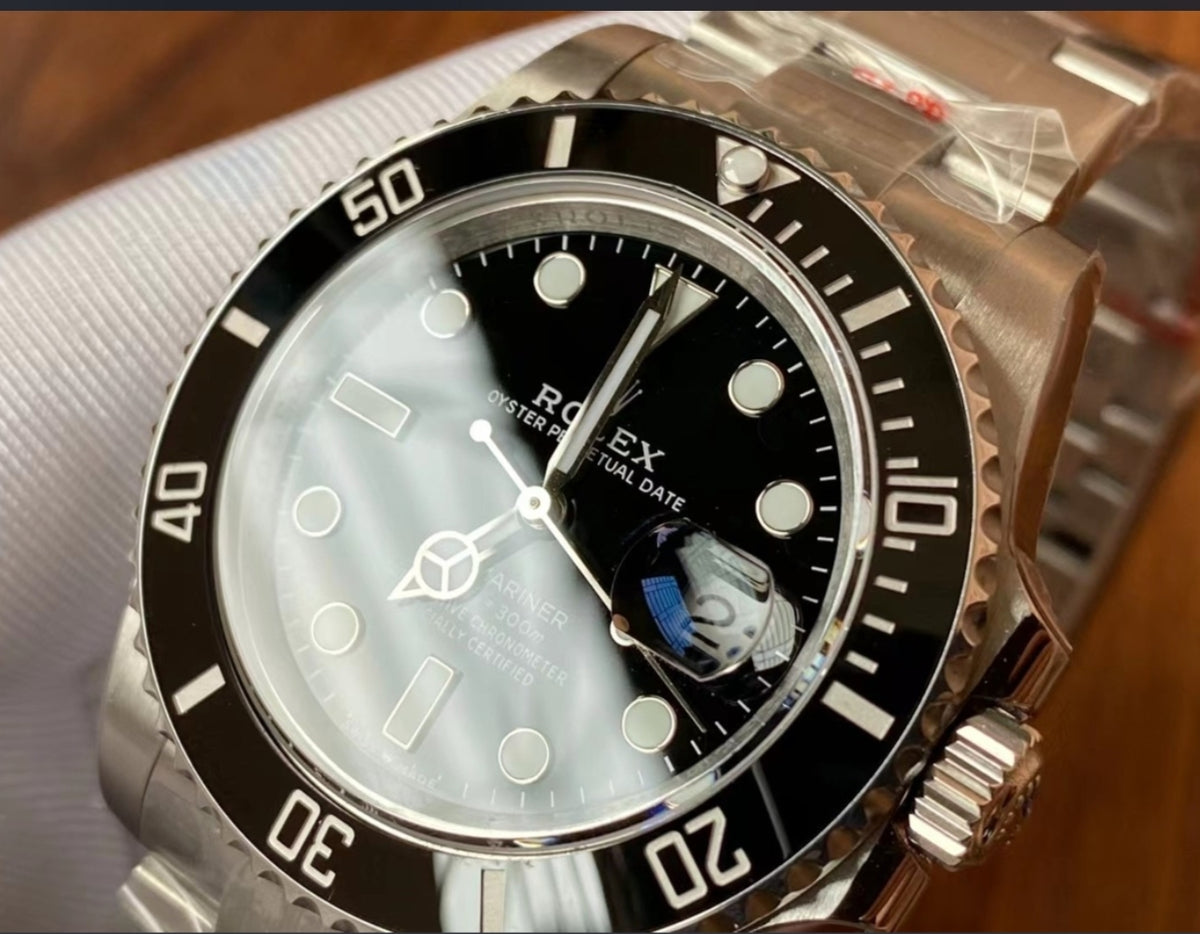 Rolex Submariner Date
