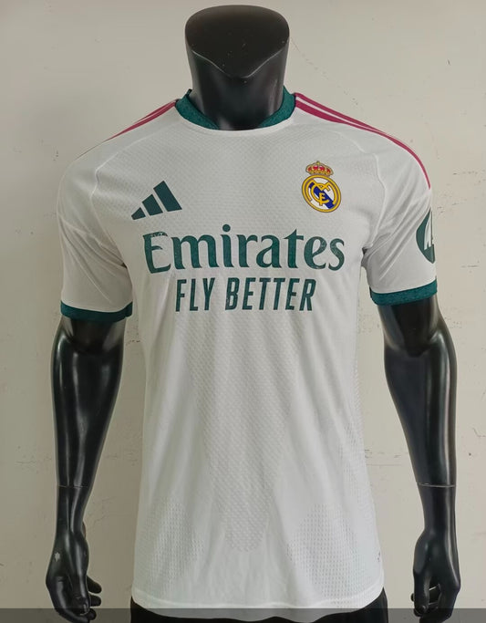 Camiseta de fútbol local del Real Madrid