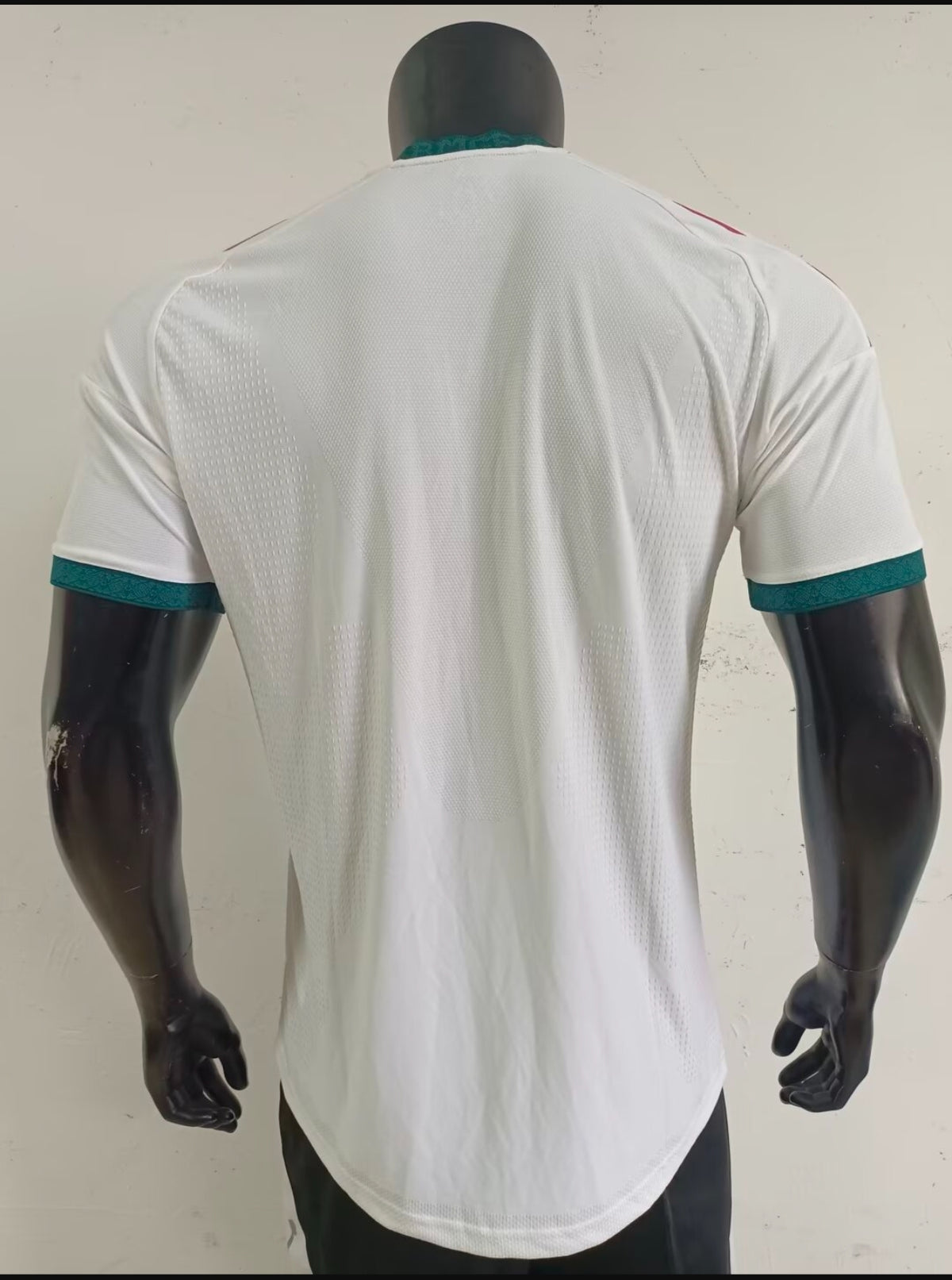 Camiseta de fútbol local del Real Madrid