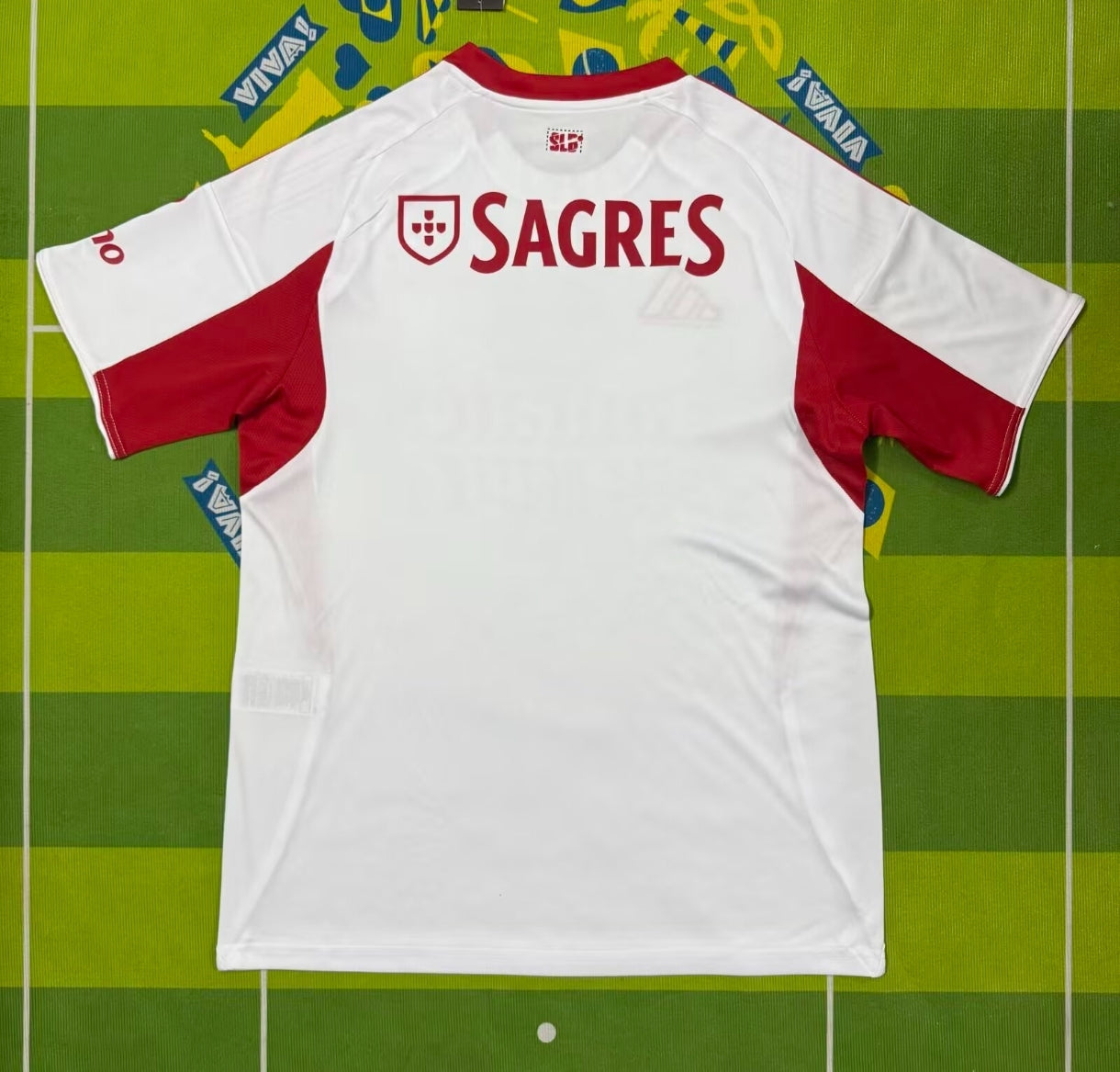 SL Benfica Visitante 25/26 – Blanca