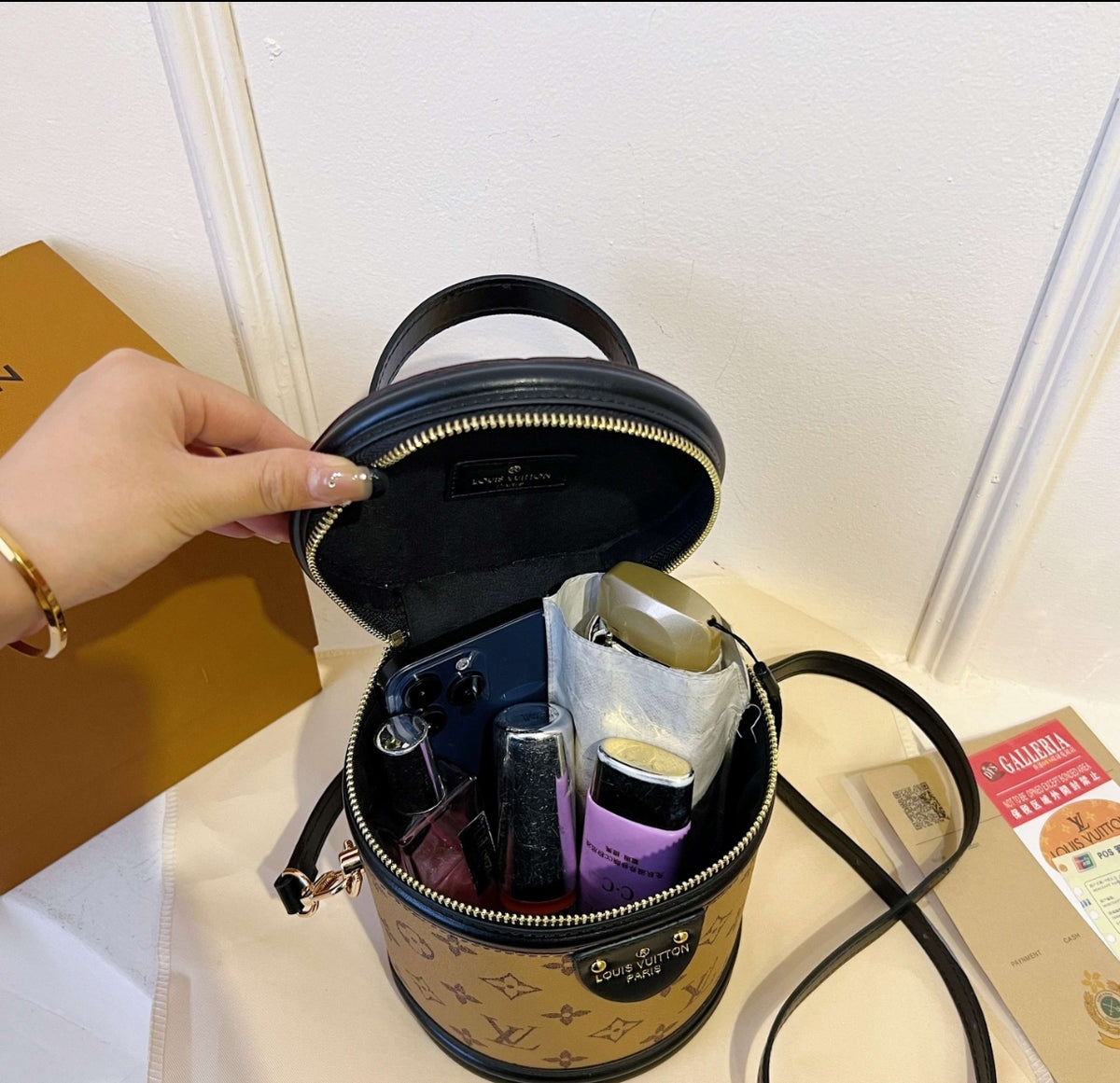 Louis Vuitton Cannes em Monogram