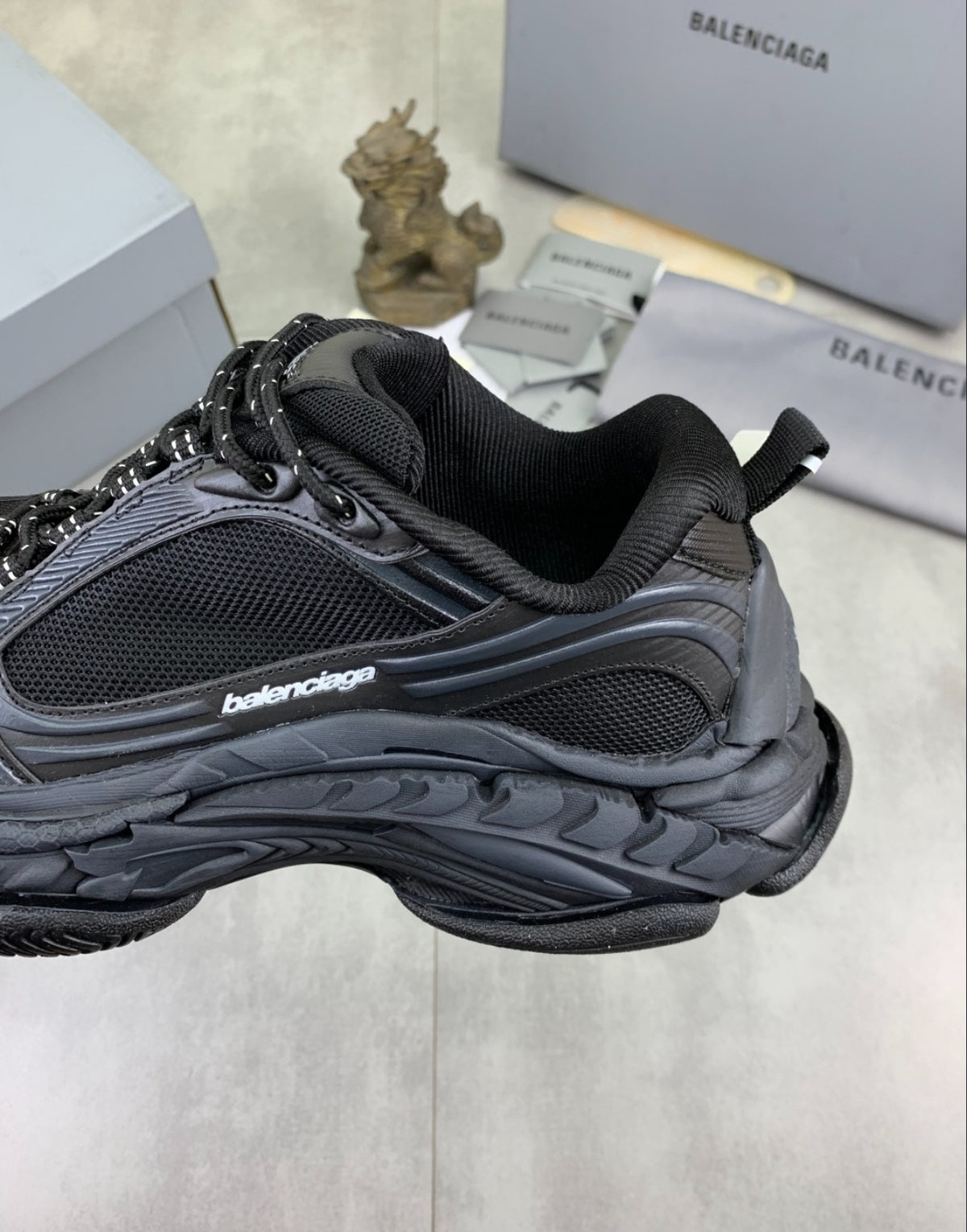 Balenciaga 3XL – Black
