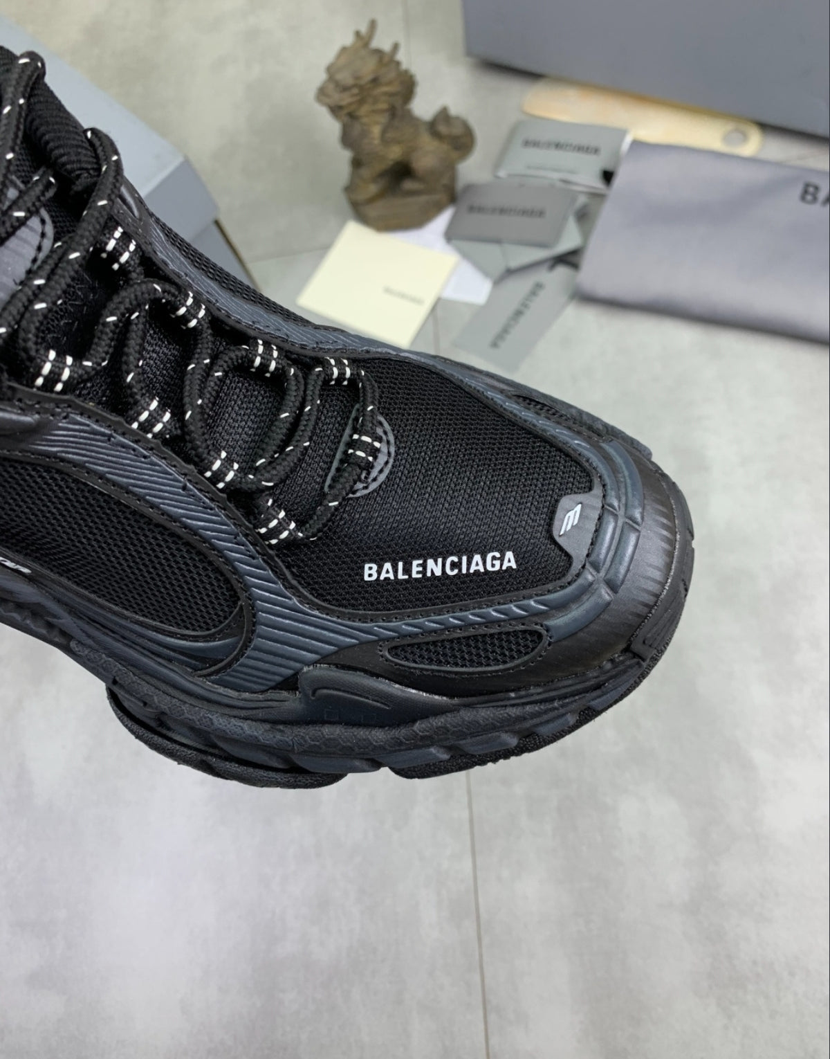 Balenciaga 3XL – Black