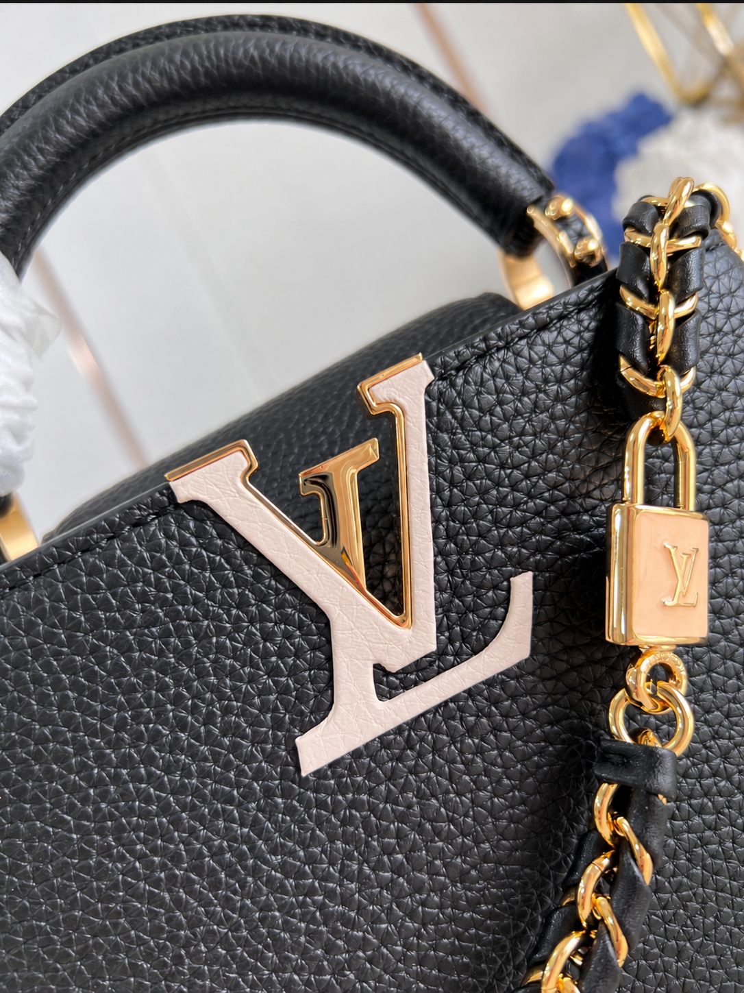 Louis Vuitton Capucines BB