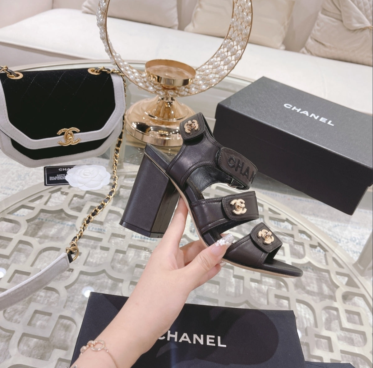 CHANEL CC STRAPPY BLOCK-HEEL SANDALS – BLACK / GOLD