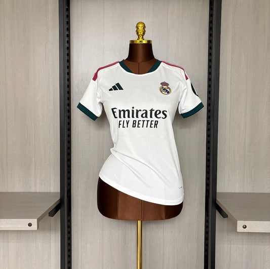 Camiseta de fútbol femenina del Real Madrid 26/27